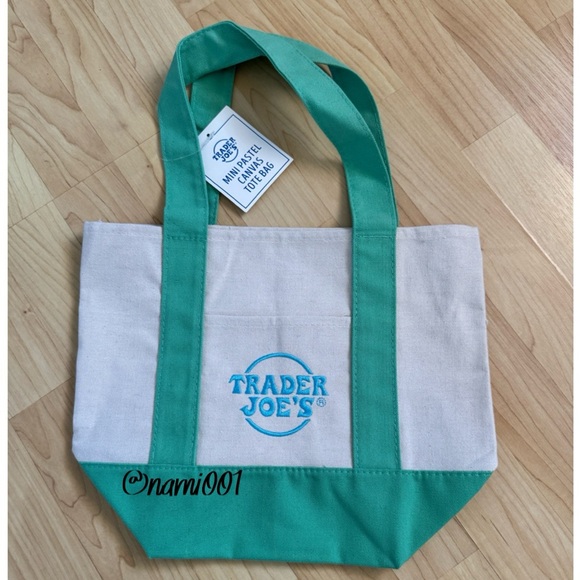 Trader Joe’s Viral Limited Edition Pastel Mini Totes - Bundle of 4 - Picture 3 of 10